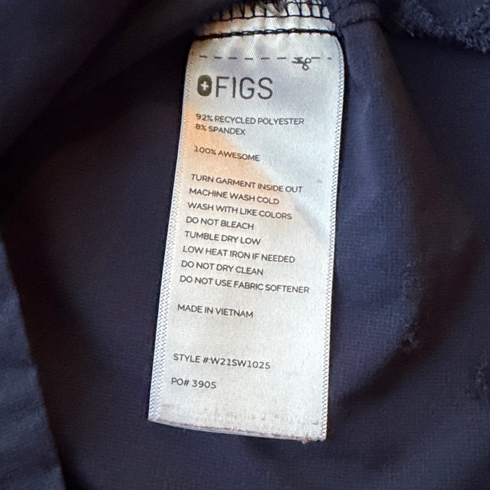 FIGS Catarina Scrub Top Navy Blue One Pocket V-Neck Technical Womens Size M - Picture 4 of 6